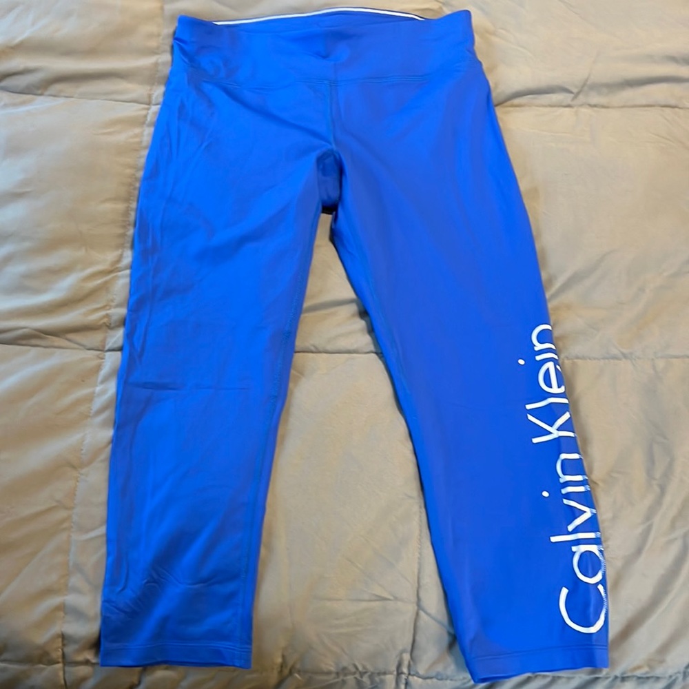Calvin Klein performance wear cropped capris